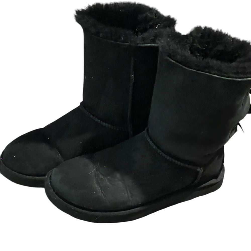 UGG Black Winter Boots with Plush Lining size 8 awesome condition